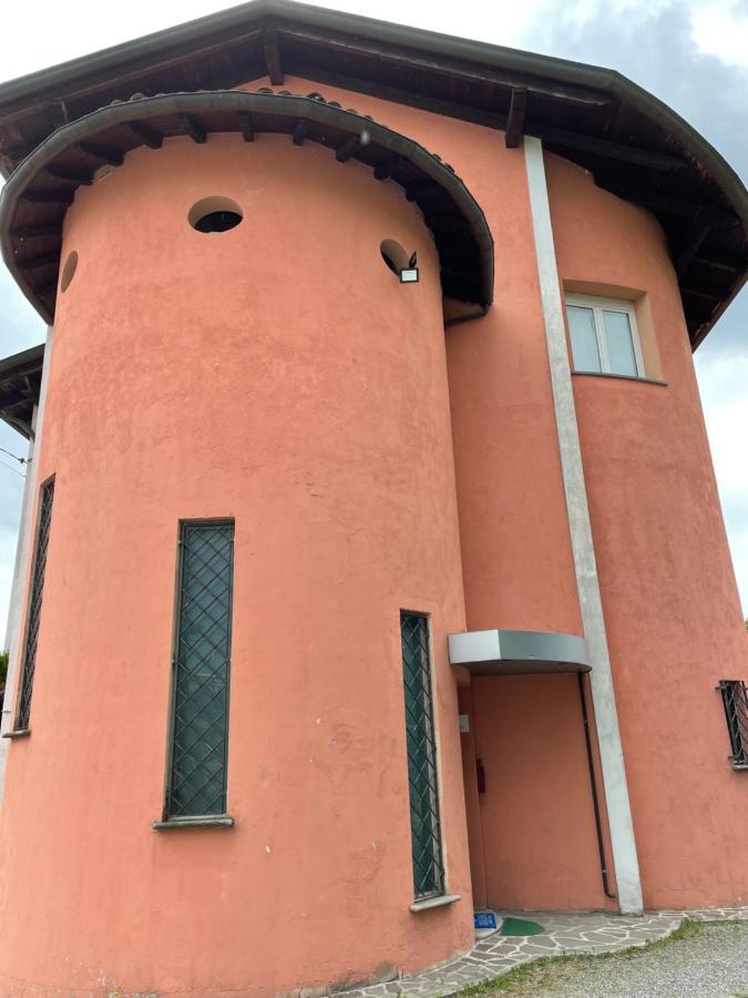Casa Azzurra Camere Serravalle Sesia 외부 사진